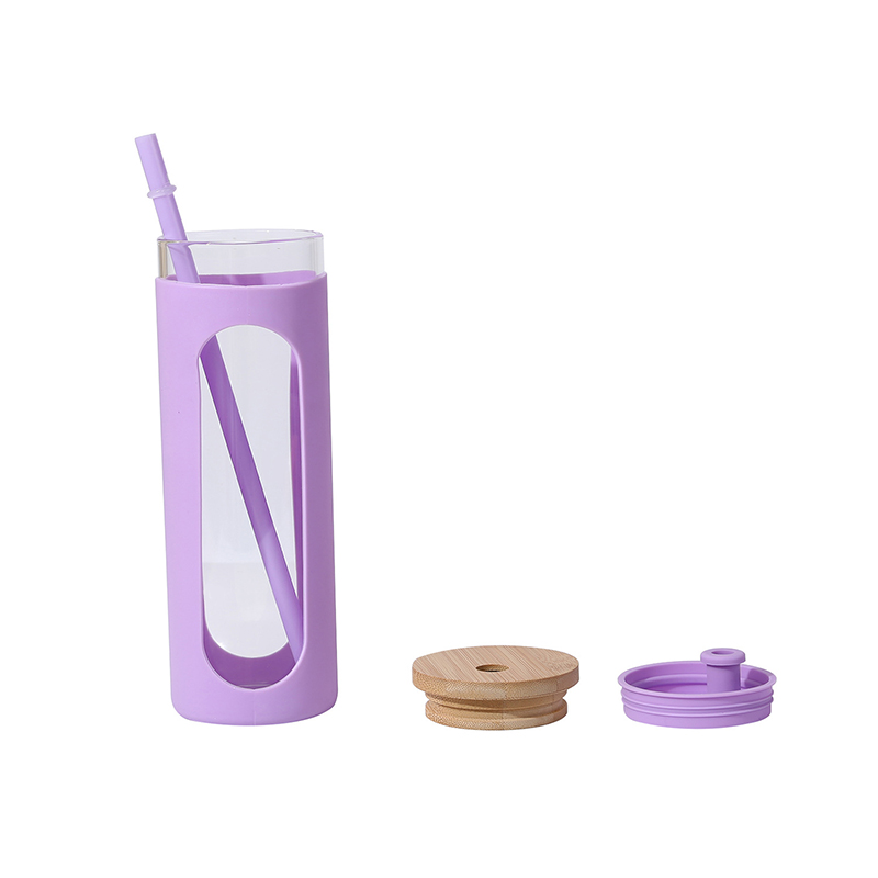 Glass Tumbler with Silicone Sleeve, Wood Grain Lid, and PP Straw, 20oz Leak-proof Glass Water Bottle BPA-Free Reusable Glass Cup