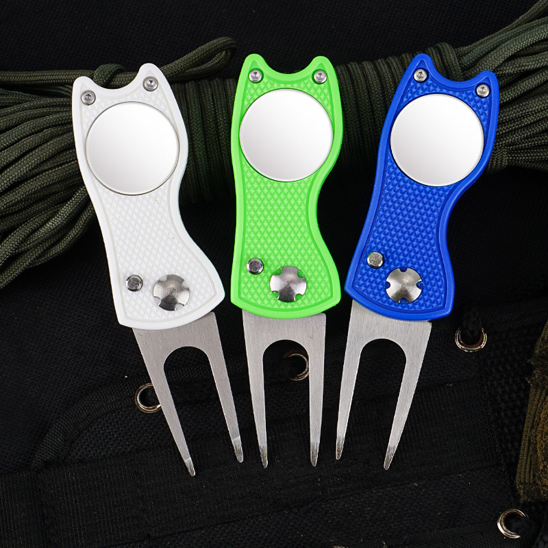 Foldable Golf Divot Repair Tool