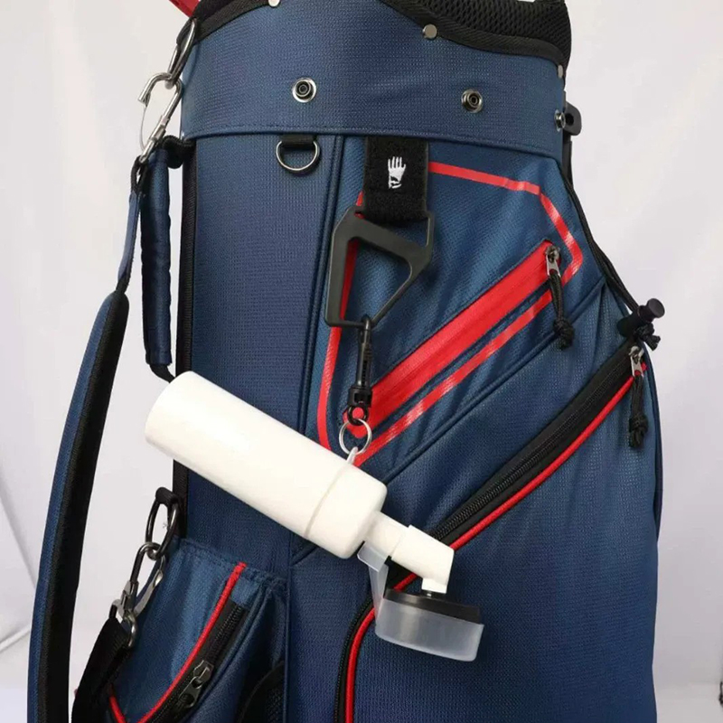 Press-to-spray Golf Brush with Oval Spray Head