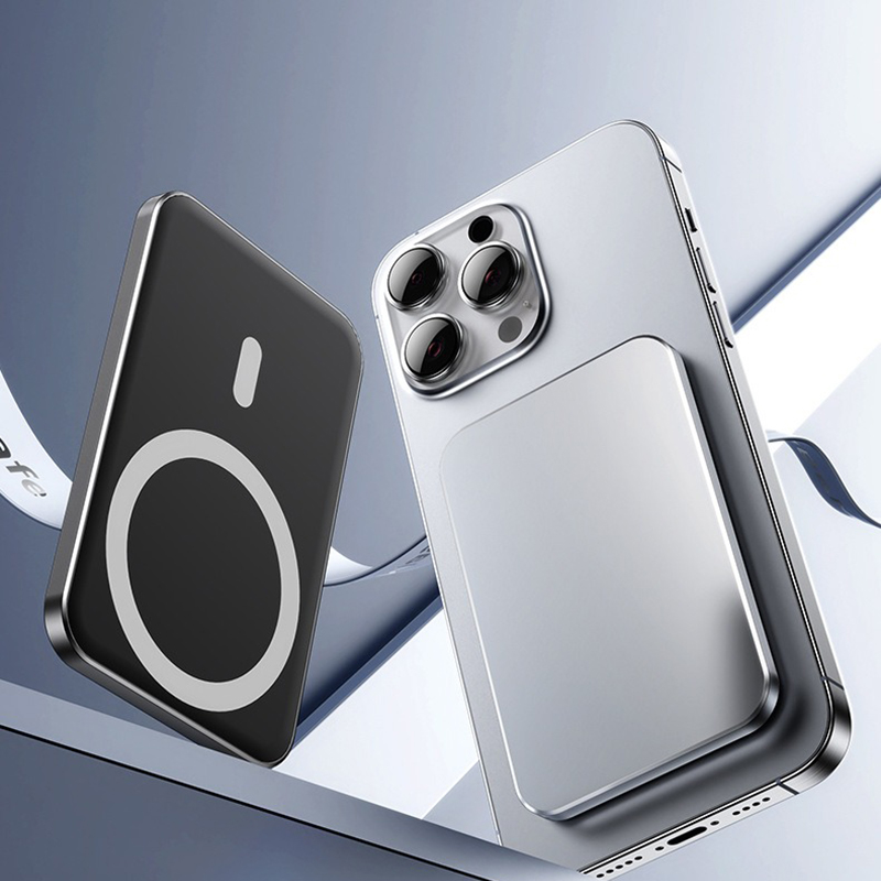 Ultra-Slim 5000mAh Magnetic Wireless Power Bank